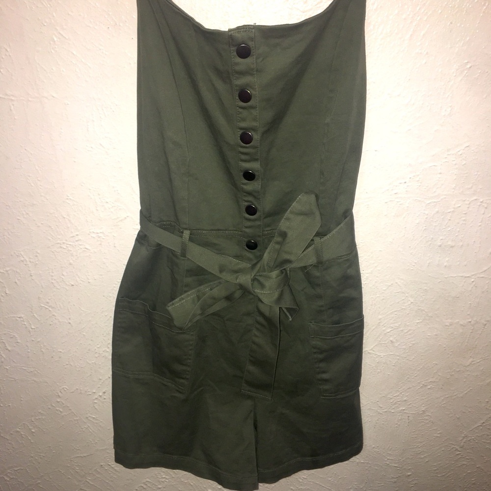 Olive Green Romper🫒💚